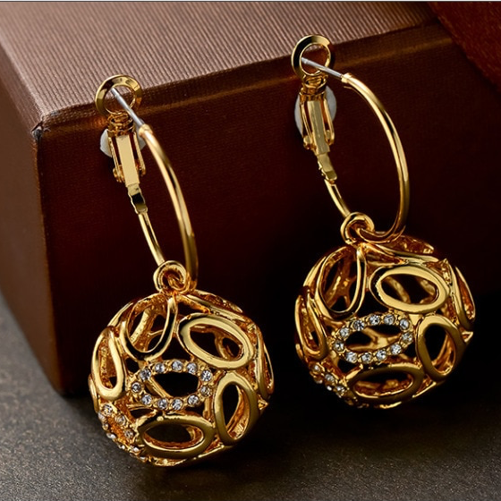 Carrie Dangler Earrings - Kuberlo - Best Gift for - Imitation Jewellery - Designer Jewellery - one gram gold - fashion jewellery