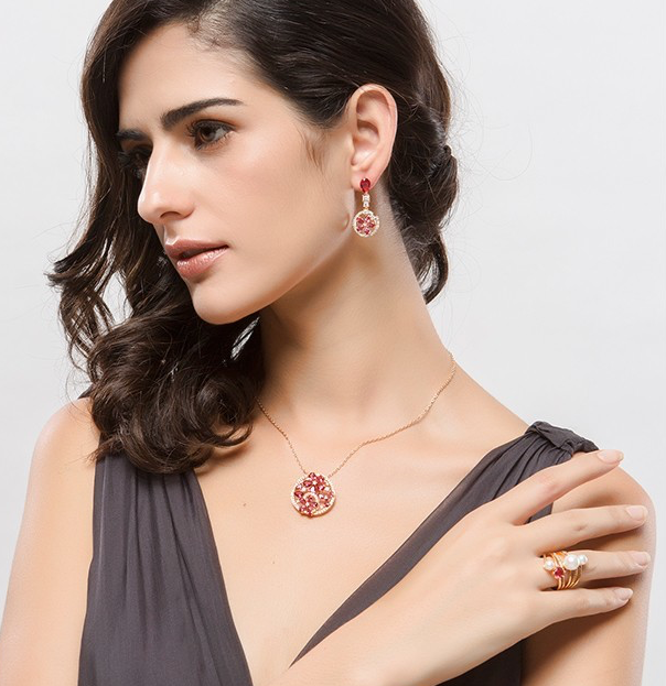 Eminent Pendant - Kuberlo - Best Gift for - Imitation Jewellery - Designer Jewellery - one gram gold - fashion jewellery