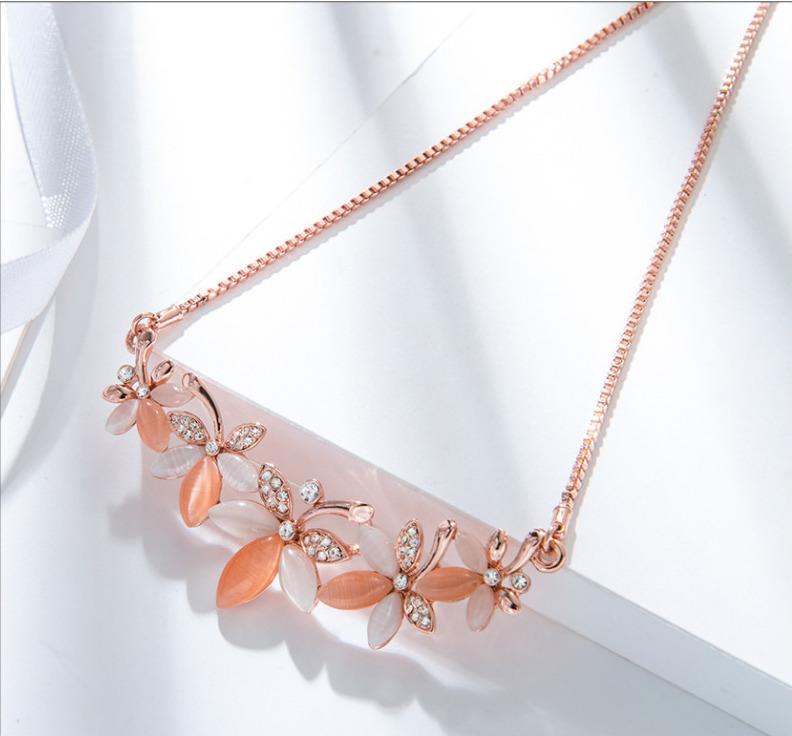 Flora Necklace - Kuberlo - Best Gift for - Imitation Jewellery - Designer Jewellery - one gram gold - fashion jewellery