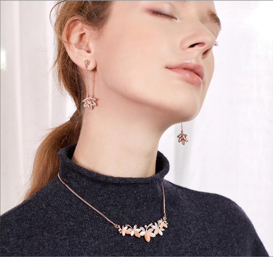 Flora Necklace - Kuberlo - Best Gift for - Imitation Jewellery - Designer Jewellery - one gram gold - fashion jewellery