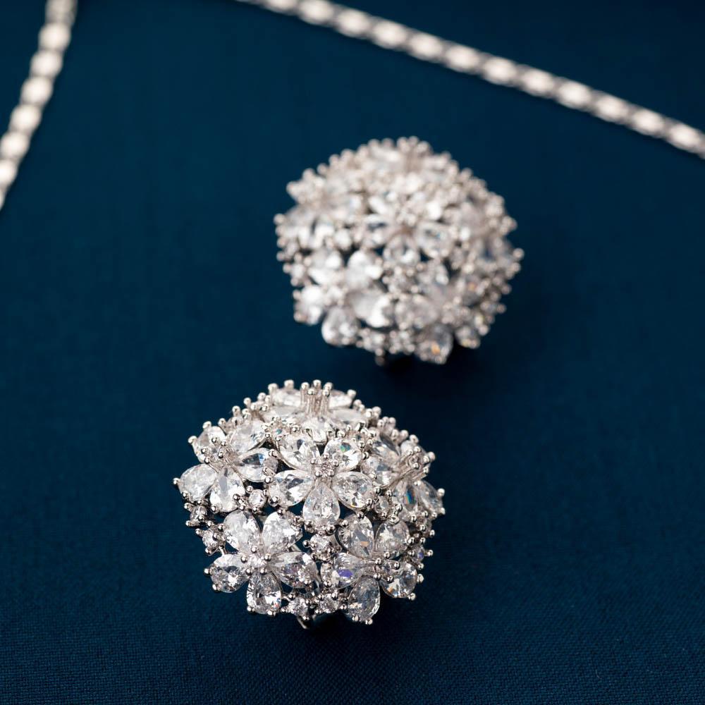 White Floral Pendant set - Kuberlo - Best Gift for - Imitation Jewellery - Designer Jewellery - one gram gold - fashion jewellery