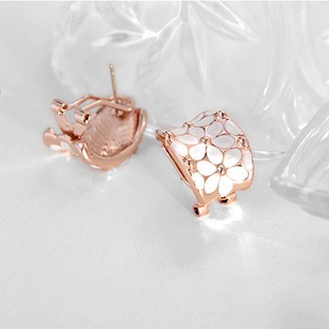 Flora Studded earrings - Kuberlo - Best Gift for - Imitation Jewellery - Designer Jewellery - one gram gold - fashion jewellery