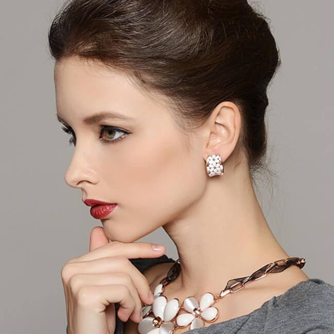 Flora Studded earrings - Kuberlo - Best Gift for - Imitation Jewellery - Designer Jewellery - one gram gold - fashion jewellery