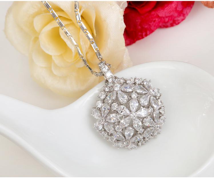 Floral Pendant - Kuberlo - Best Gift for - Imitation Jewellery - Designer Jewellery - one gram gold - fashion jewellery