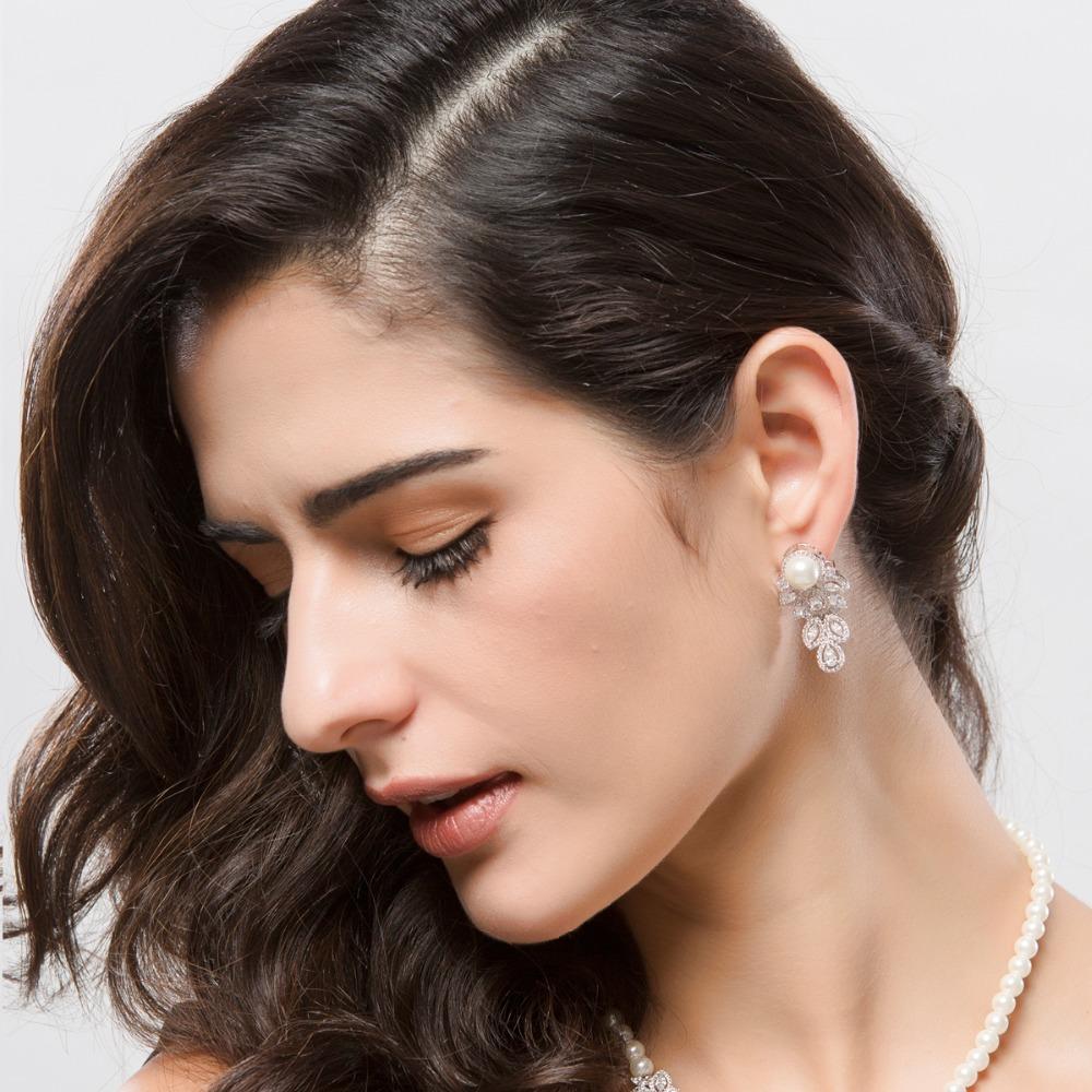 Disha Stud Earrings - Kuberlo - Best Gift for - Imitation Jewellery - Designer Jewellery - one gram gold - fashion jewellery