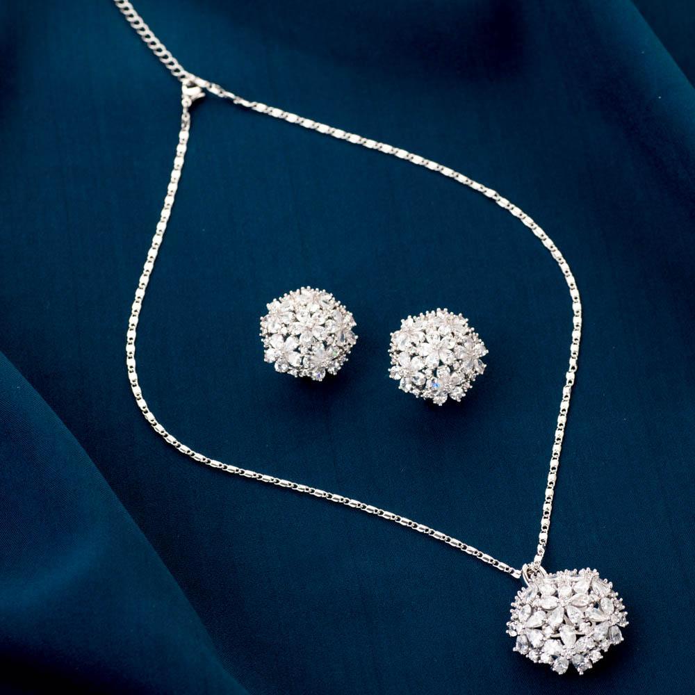 White Floral Pendant set - Kuberlo - Best Gift for - Imitation Jewellery - Designer Jewellery - one gram gold - fashion jewellery